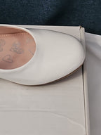 Olive & Edie Girls White Patent Heidie Pump Size 2 | Sparkly Glitter Heel Mary J