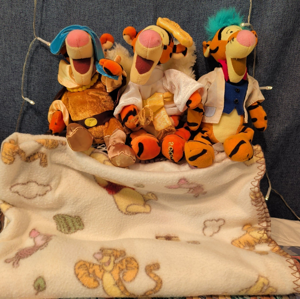 Disney Tigger Plush Lot Angel Mardi Gras Professor Pooh Blanket