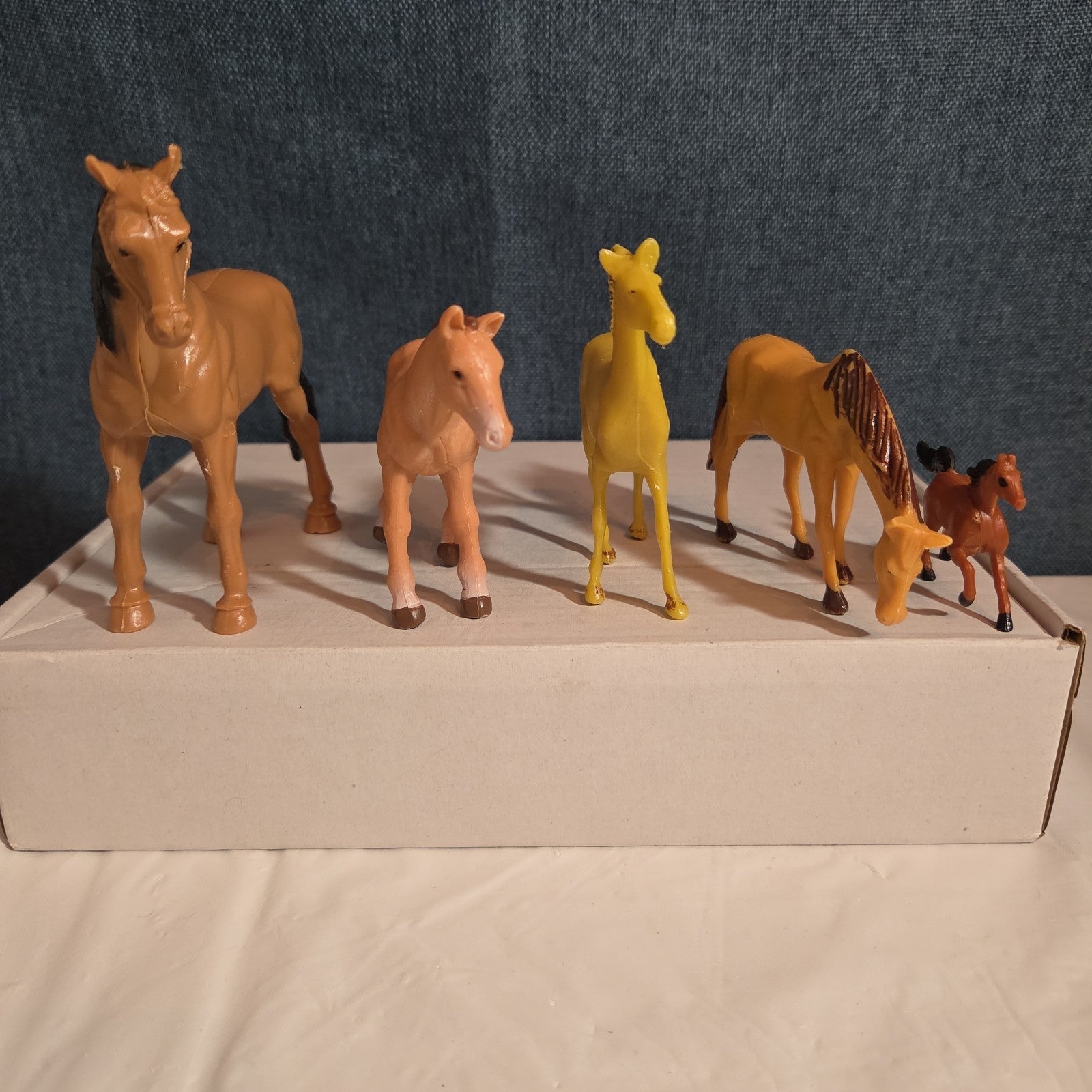 Plastic Animal Figures Toy Lot 24pc Safari Farm Zoo Animals