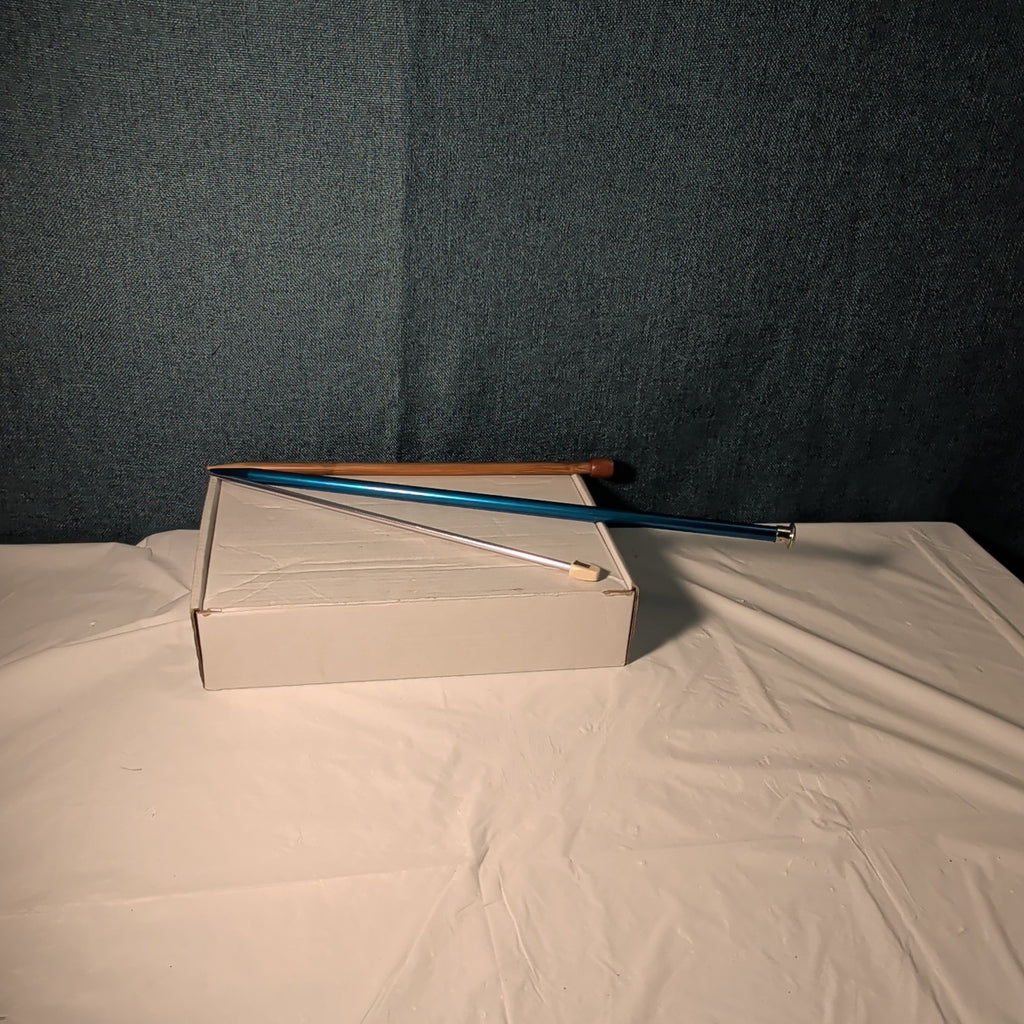 Boye Size 5 Aluminum Knitting Needle 14 Inch Single Point Teal Blue 6328 Vintage