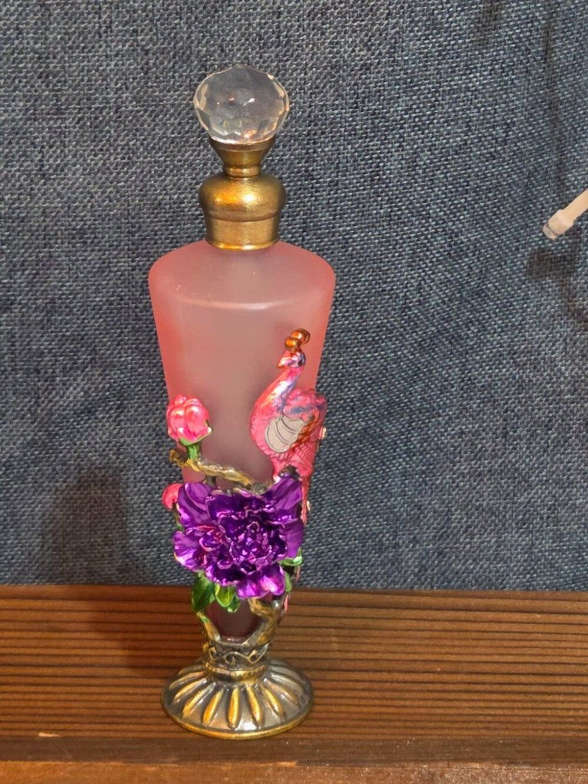 Luxe Fragrance Oil Spa Bundle 30ml Vintage Glass Bottle, Flower Diffuser & Soap