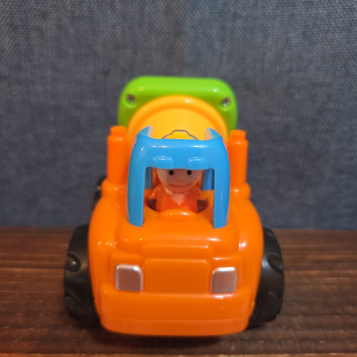 Huile Push Go Cement Mixer Toy Truck Friction Powered