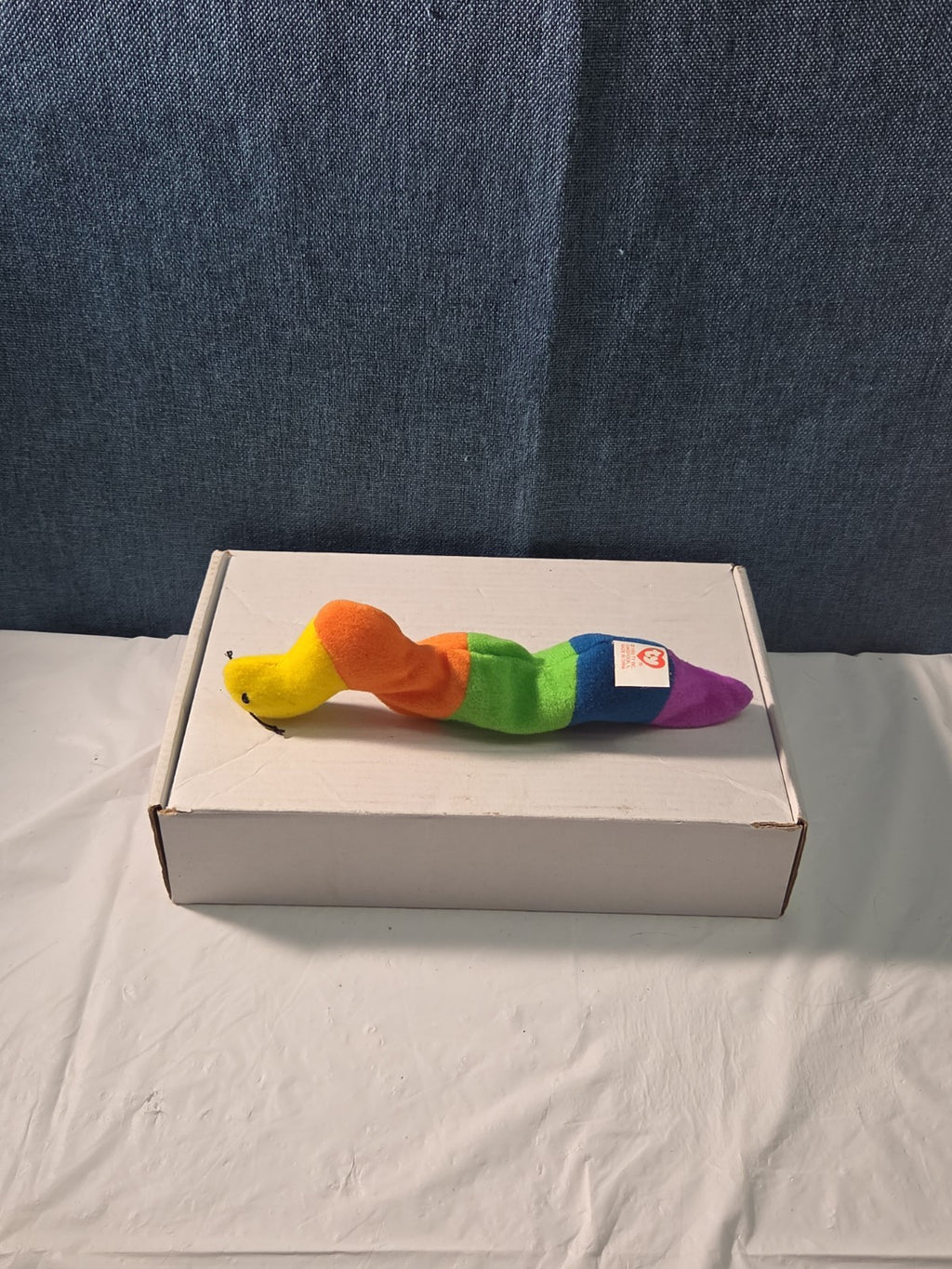 Ty Beanie Baby Inch the Inchworm 1995 Rainbow Plush Yarn Antennae Clean NO TAG