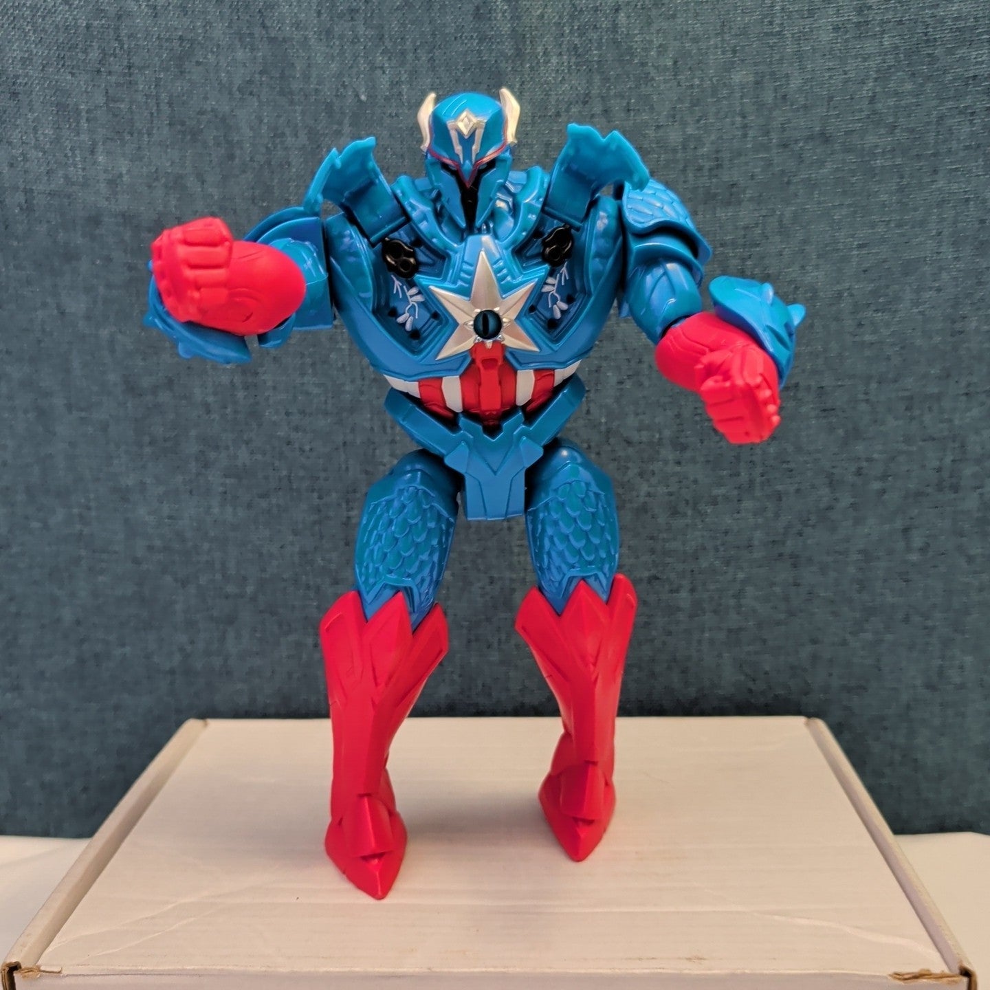 Marvel Avengers Mech Strike Monster Hunters Captain America Action Figure Hasbro