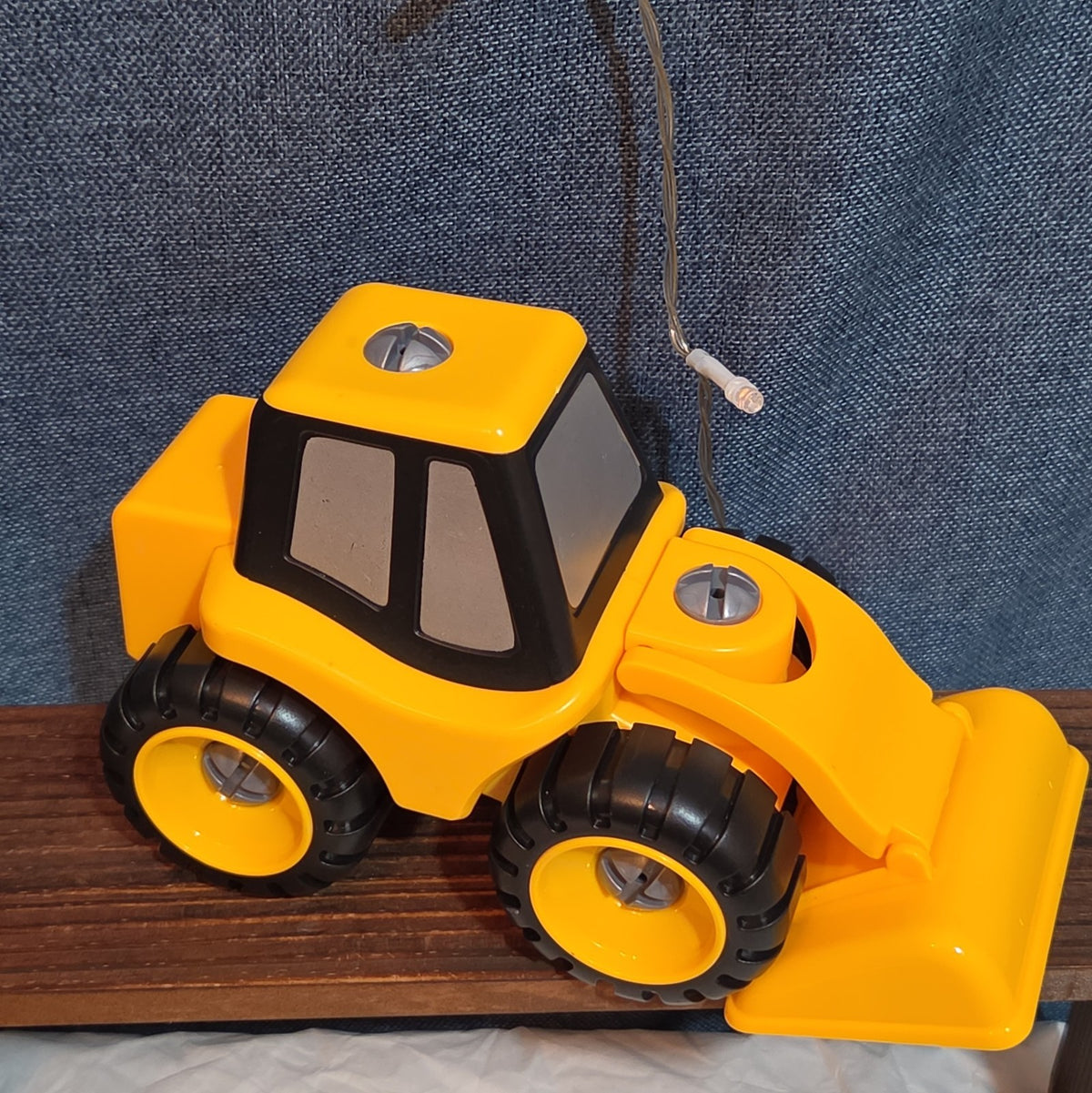 Union Labor Construction Tractor Front Loader Take Apart STEM Toy