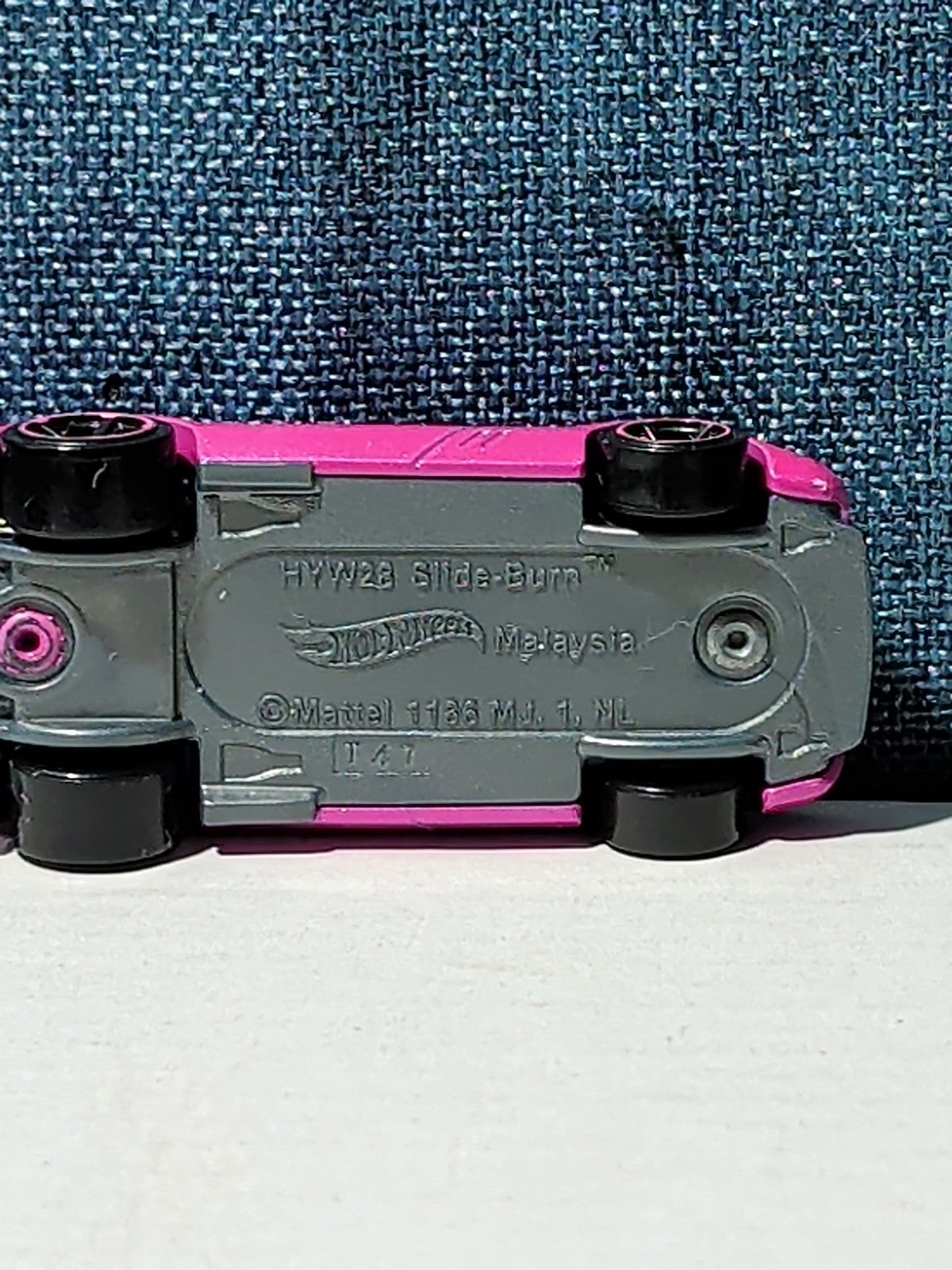 ​Hot Wheels Slide Burn | 2025 New Model Pink HW Dream Garage | Loose Diecast