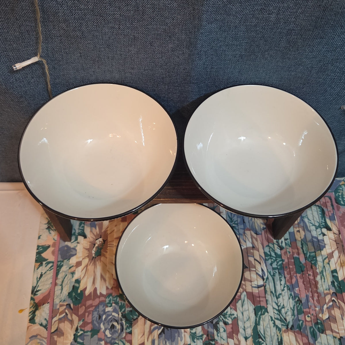 Royal Norfolk Set 3 Ceramic Bowls 6" Black White Dashed Swirl