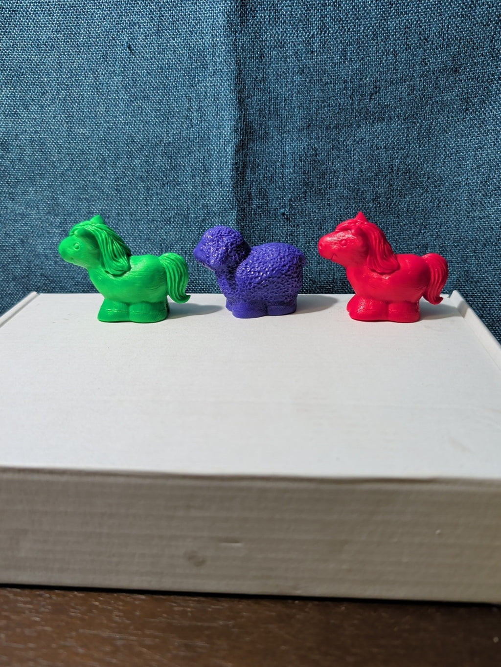 Learning Resources Friendly Farm Animal Counters | Set of 7 Rubber Figures