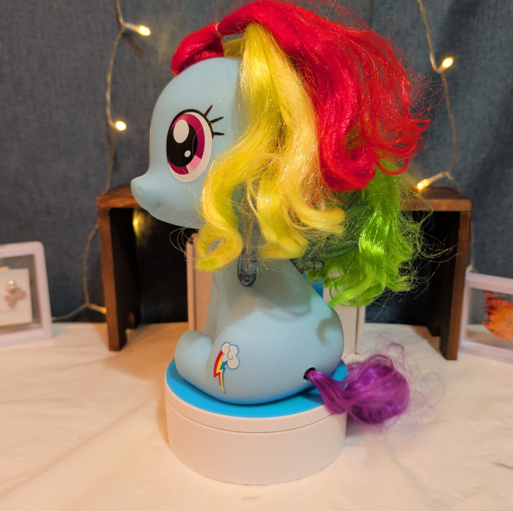 Hasbro My Little Pony Rainbow Dash 9" Glitter Wings Sitting 2018