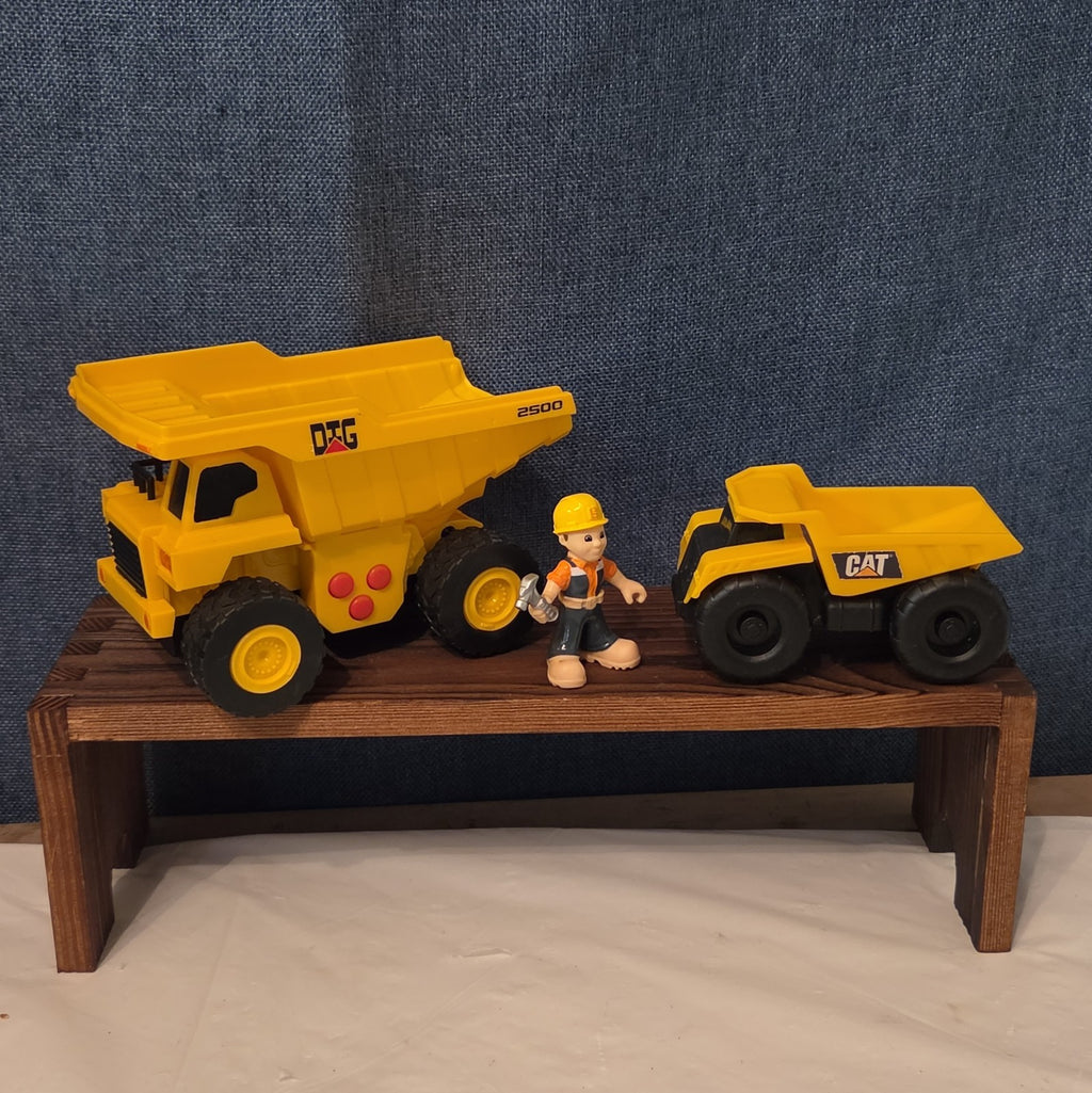 Toy Dump Truck Lot of 2 CAT & DIG 2500 Plastic Sandbox Vehicles