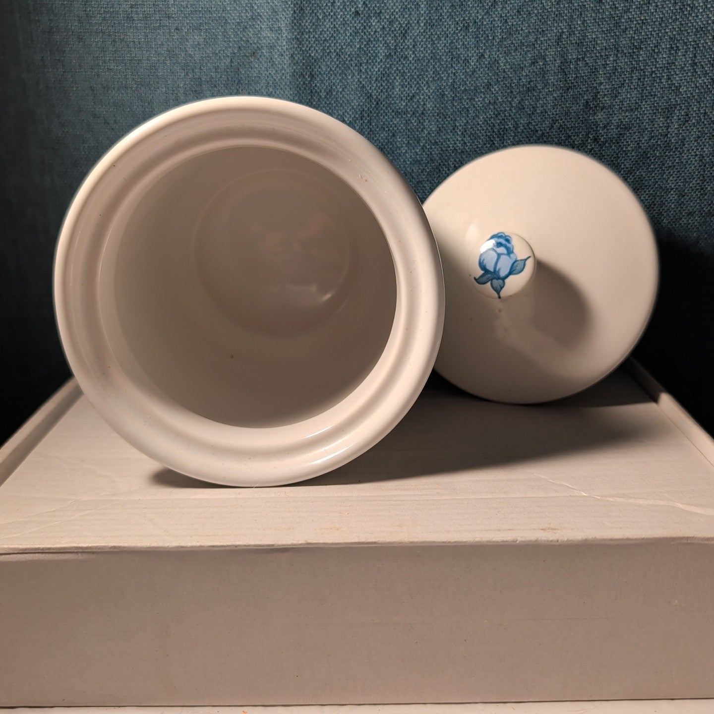 Jay Import Blue Rose Ceramic Canister with Lid Floral Farmhouse Decor 5" Jar