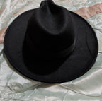 Cutely Covered Red Bottom Black Cowboy Hat Felt Wide Brim Fedora Medium Used