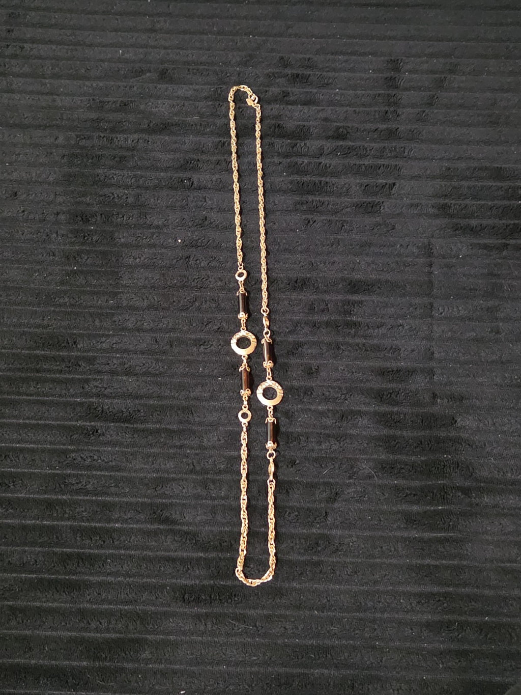 Sarah Coventry Emberwood Long Vintage Necklace 1975 Gold Tone Root Beer Amber