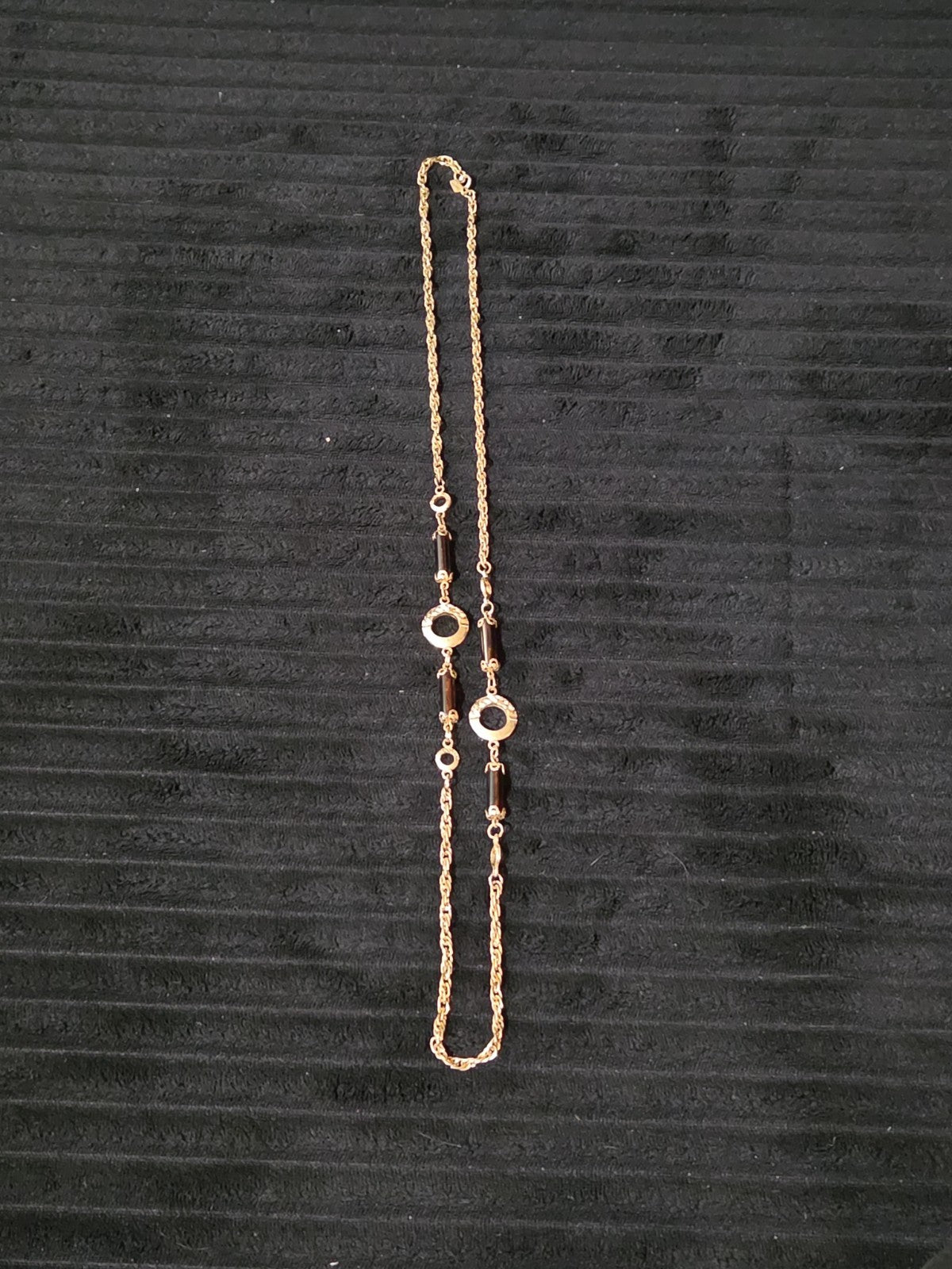 Sarah Coventry Emberwood Long Vintage Necklace 1975 Gold Tone Root Beer Amber