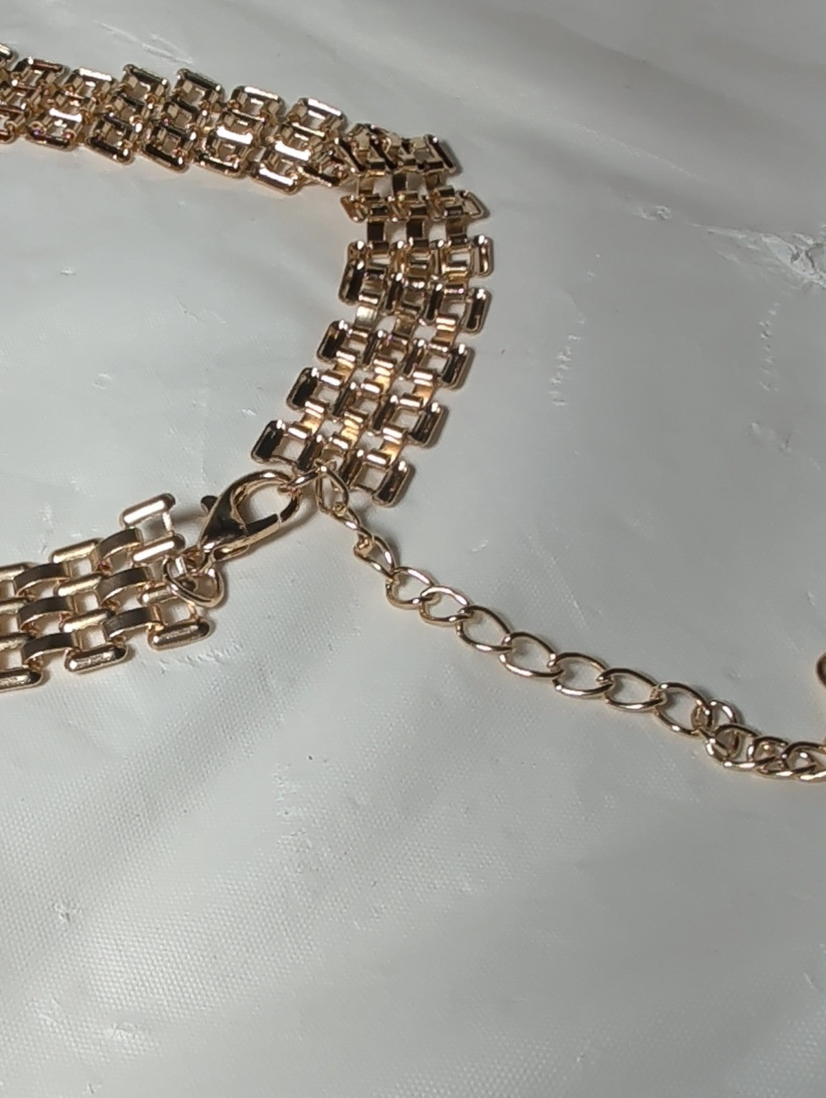 Gold Tone Wide Link Mesh Choker Necklace Y2K Retro Glam NWT