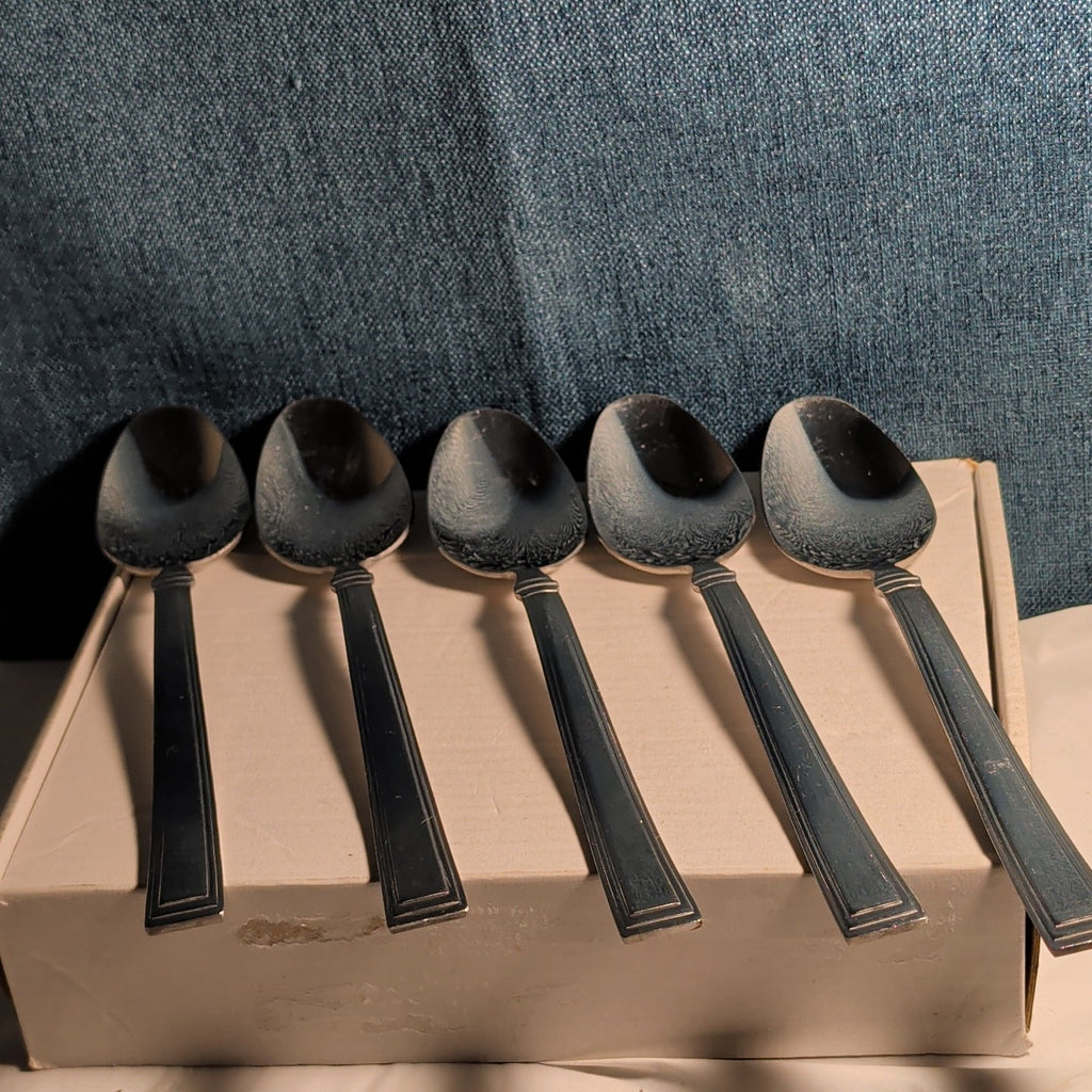Hampton Silversmiths PORTFOLIO Glossy Spoons Set of 5 | 18/0 Stainless 208