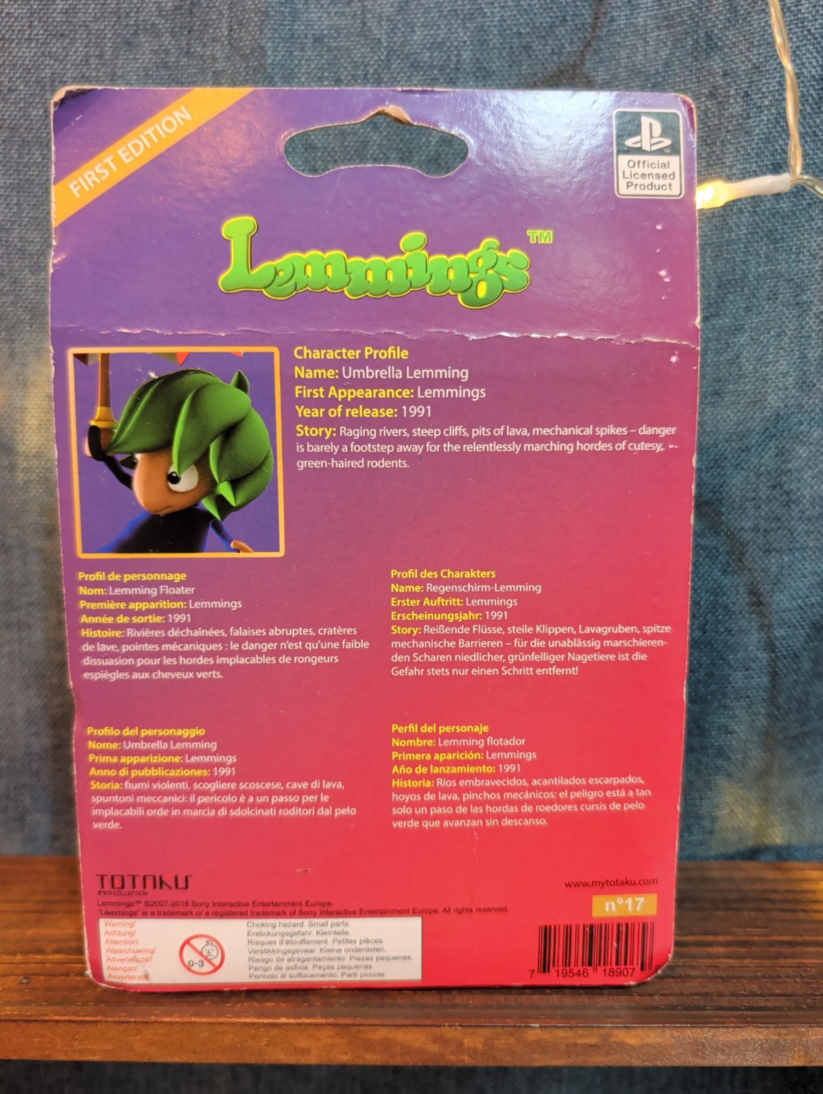 Totaku #17 Umbrella Lemming Figure Sony PlayStation Retro Gaming NIB