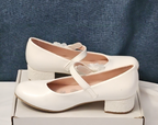 Olive & Edie Girls White Patent Heidie Pump Size 2 | Sparkly Glitter Heel Mary J