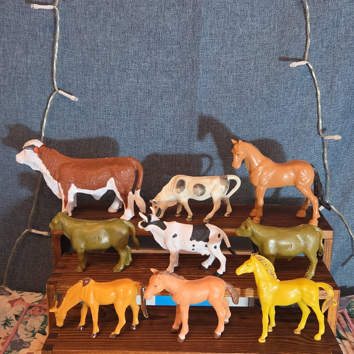 Farm Animals 9Pc Lot Plastic Horses Cows Vintage Style P