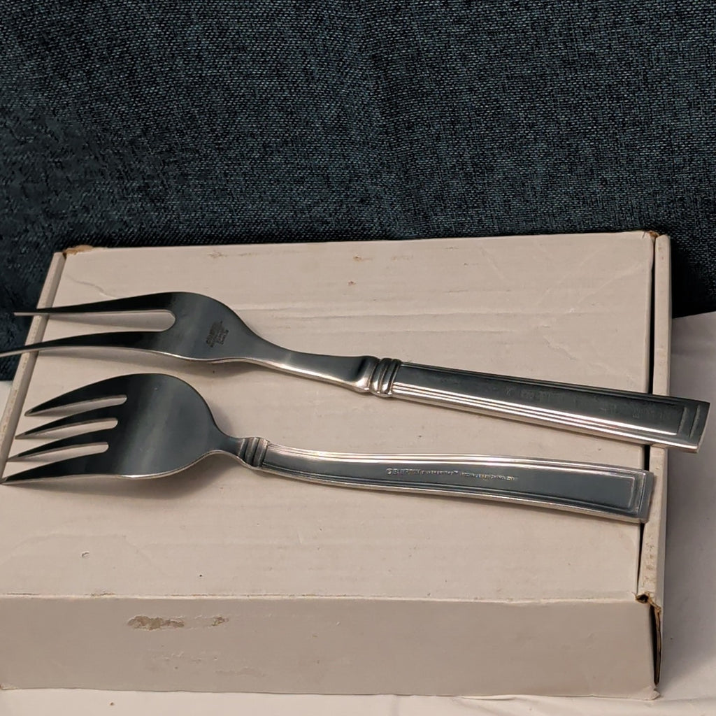 8 Pc HAMPTON SILVERSMITHS PORTFOLIO Serving Set | Glossy Hostess Completer 208