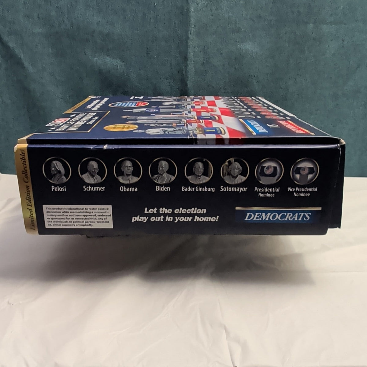 2020 Battle for the White House Chess Set BulbHead Political Collectible Trump