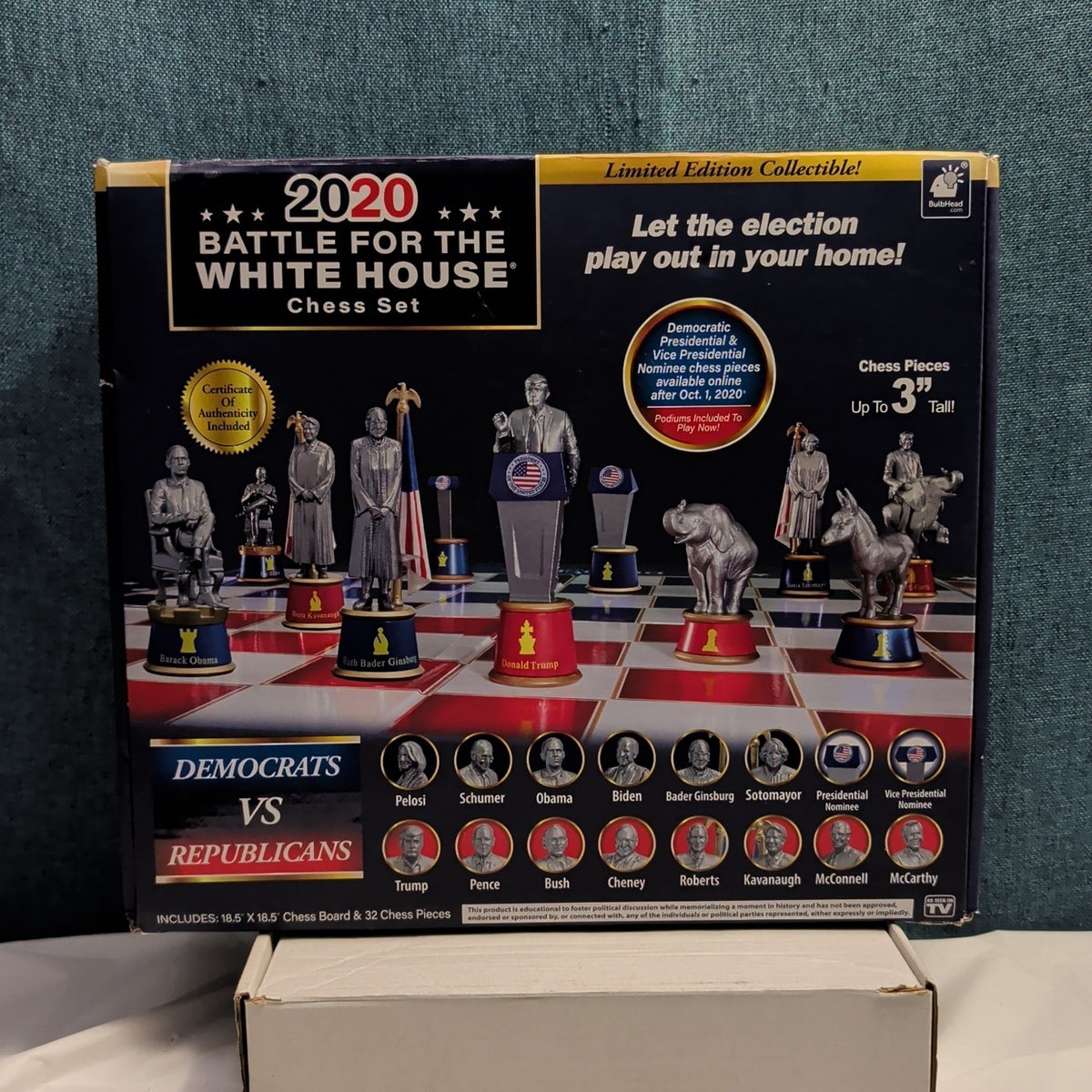 2020 Battle for the White House Chess Set BulbHead Political Collectible Trump