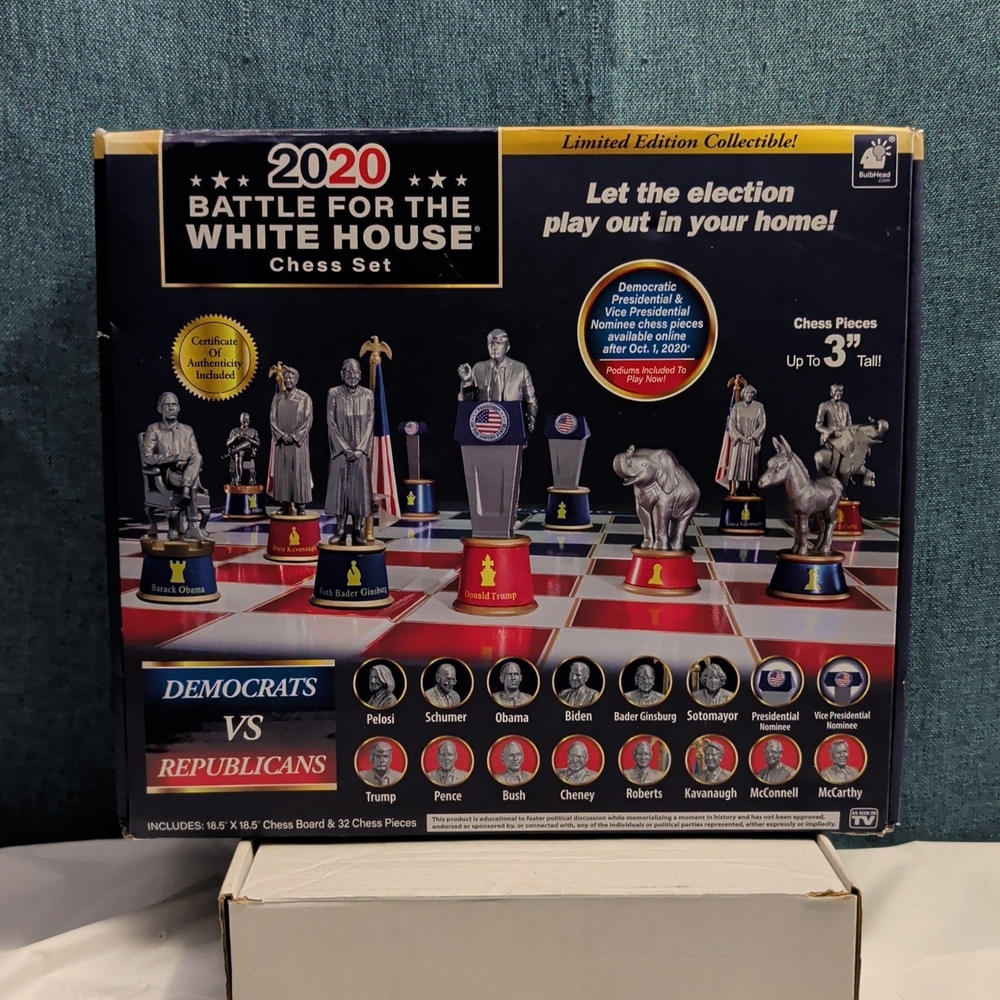 2020 Battle for the White House Chess Set BulbHead Political Collectible Trump