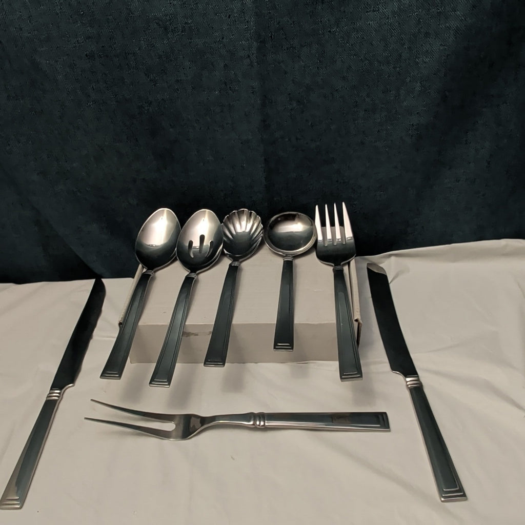 8 Pc HAMPTON SILVERSMITHS PORTFOLIO Serving Set | Glossy Hostess Completer 208